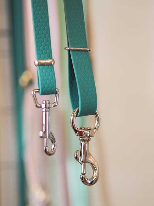 Saga justerbar hundesnor - Petroleumsgrøn