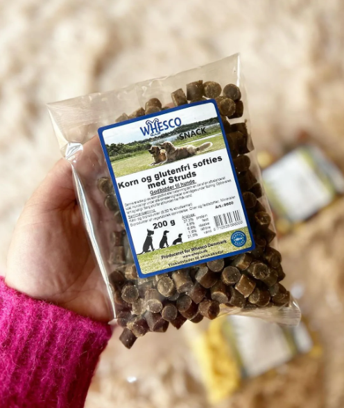 Whesco softies with ostrich - 200g