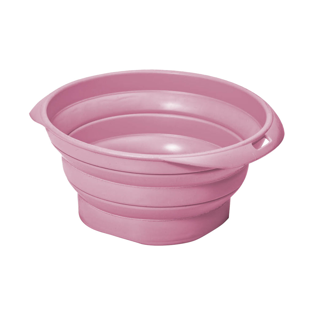 Vandskåle og flasker til turen